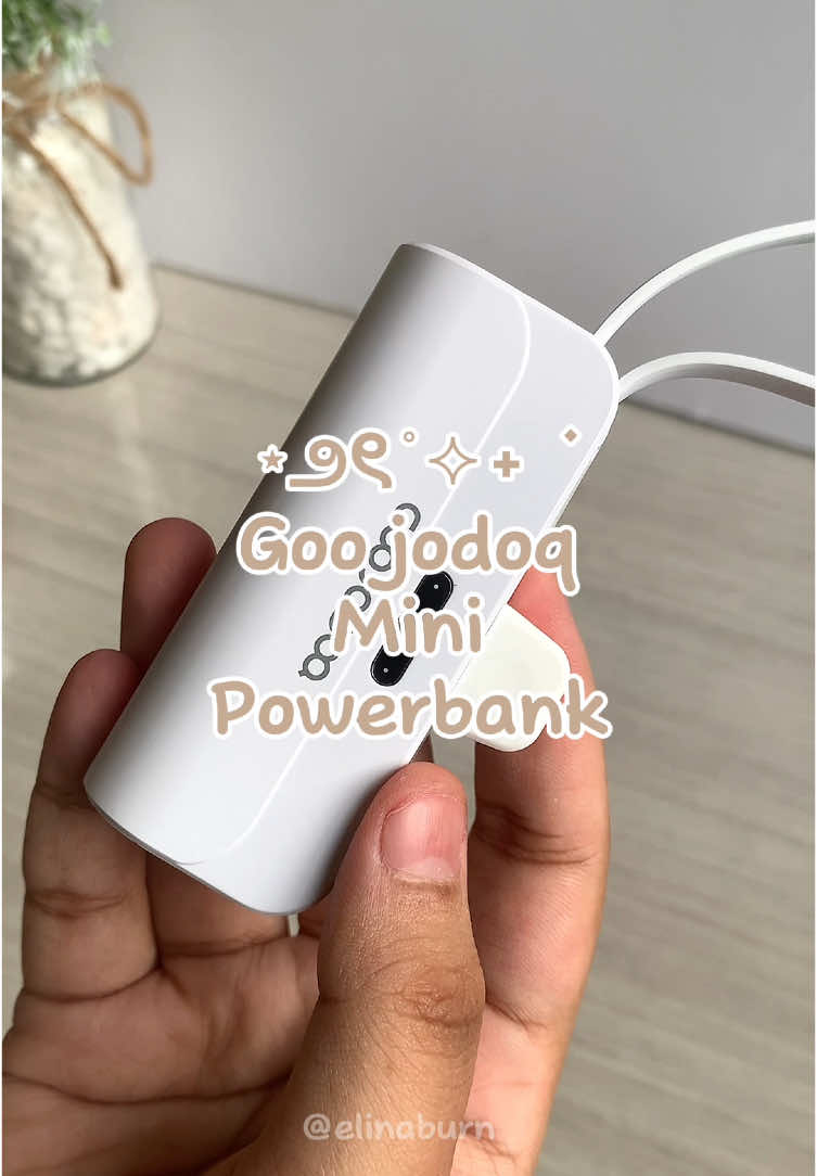 Brand goojodoq ni jarang la tak best😍. Kali ni beli mini powerbank untuk emergency. Spare dalam bag siap2. Kadang2 bateri phone hbis tak sempat balik rumah😅.  #goojodoq #minipowerbank  #goojodoqpowerbank #portablepowerbank 