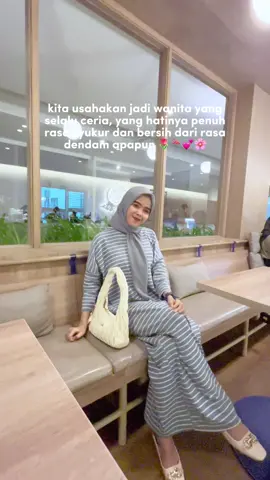 salfok gamisnya gemes bgt💕 #gamisknit #gamissimple #gamiskekinian #kaftanbatwing #batwingknit #fyppp #yaliyali 