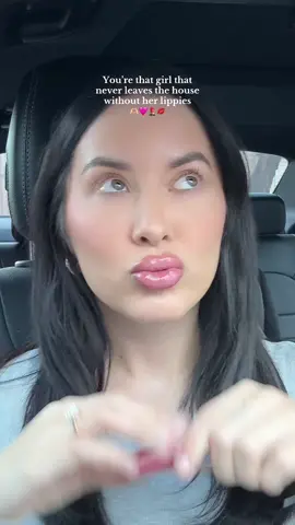I cant imagine being a man and never getting to wear lipstick like that sounds awful!!!!!!   #tucson #tucsonarizona #tucsonaz #tucsonmom #tucsonmoms #MomsofTikTok #momtok #arizona #favlipcombo 