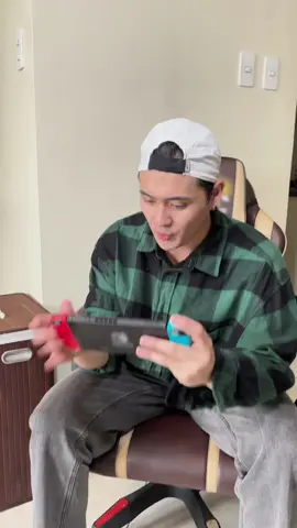 In-game sa cool kasama ang most refreshing lemon-lime soft drink sa Pinas, Sprite! #CoolKaLang with Sprite for only Php 9 SRP (8oz)! Available in sari-sari stores, supermarkets, and online stores nationwide. Order online here: https://tinyurl.com/RefreshWithSprite ASC Ref No.: C0131P091924S #ad