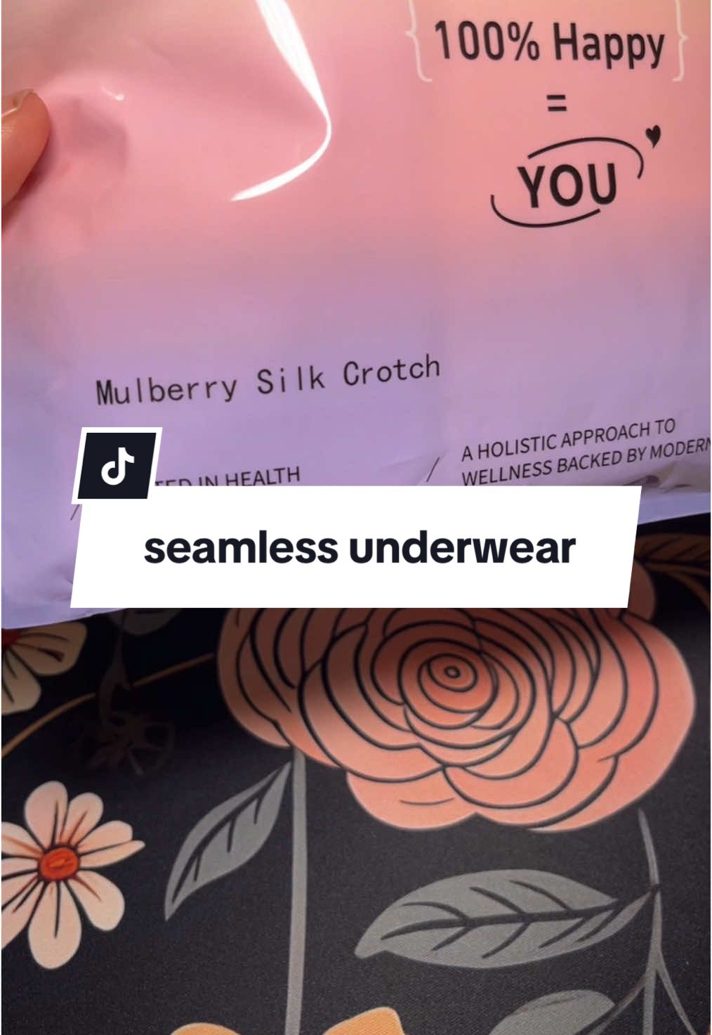 my new fav underwear to wear with yoga pants! #sahmsoftiktok #silky #underwear #postpartum #noshow #fallfashiontrends #dealsforyoudays #falldealsforyou #tiktokshopdealsforyoudays #tiktokshopcreator 