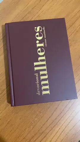 Meu devocional escolhido para 2025 @Viviane Martinello  @Editora Vida   #devocional #devocionaldiario #vivianemartinello #editoravida #devocionalparavida #devocionalmulheres #mulheres #tik_tok #viral_video #direcao #avancar #livros #blackfriday #novembro #indicacaodelivros 