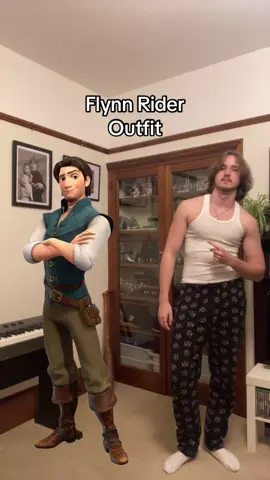 Flynn Rider Halloween Outfit👑  • #tangled #flynnrider #disney #halloweenideas #fyp #halloween #costumeideas 