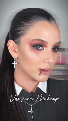 Vampire makeup🦇🧛🏻‍♀️ #makeup #halloween #halloweenmakeup #tutorial 
