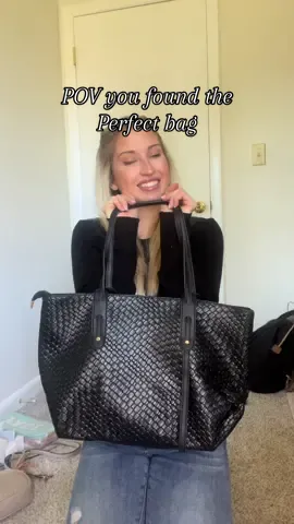 Youre welcome  #tiktokshop #tiktokshopfinds #OOTD #purse #bag #whatsinmypurse 