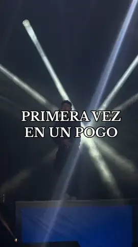 Mi primera vez en un festival y debutando en el pogo 😅 Festival Bandera! Trueno, Turf y Santiago motorizado fueron sin dudas mis favoritos. Gracias Rosario por este fin de semana ❤️‍🩹✨