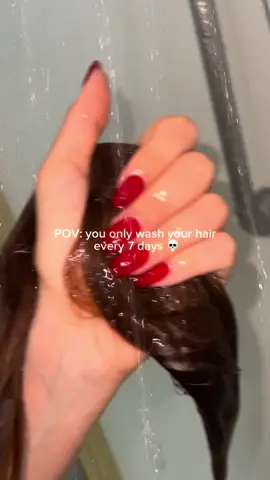 Just girly things 💅💋💗 (may also be saving up to make some extensions 🤔)  #hairloss #haircare #hairgrowth #hairwashroutine #girlythings #fallshedding #fallhairloss 