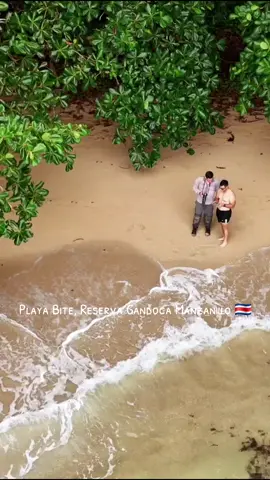 ¿Ya conoces este lugar? Tenemos una ruta de Senderismo por el Caribe Sur, chivisima.  Dejanos un mensaje si deseas mayor información 🌊🌴 #SenderismoCostaRica #SenderismoCR #Aventura #Naturaleza #CostaRica #paratiiiiiiiiiiiiiiiiiiiiiiiiiiiiiii #travel #caribecos #gandocamanzanillo #Hiking #trekkinglife #traveltiktok 