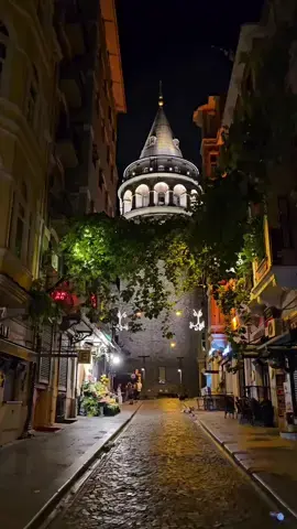 Istanbul,Turkey🇹🇷 #istanbul #tiktok #turkey #4upageシ #foryou #public #fypシ゚ #viraltiktok #viral #üsküdar #turkish 🇹🇷
