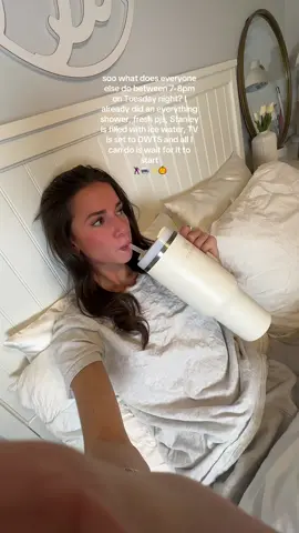 does anyone else plan their entire nighttime routine to be done wayy before DWTS starts?? #dwts #dancingwiththestars #halloweennight #dwtslive 