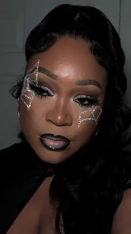 SPOOKY SZN GLAM 🕸️🤍🕷️ Another look SLAYED per usual 💋 The Rhinestones take this look to a while other level 🔥 so cutee for spooky szn 🕸️ Lashes:  @Amira Lashes - ATHENA #amiralashes 