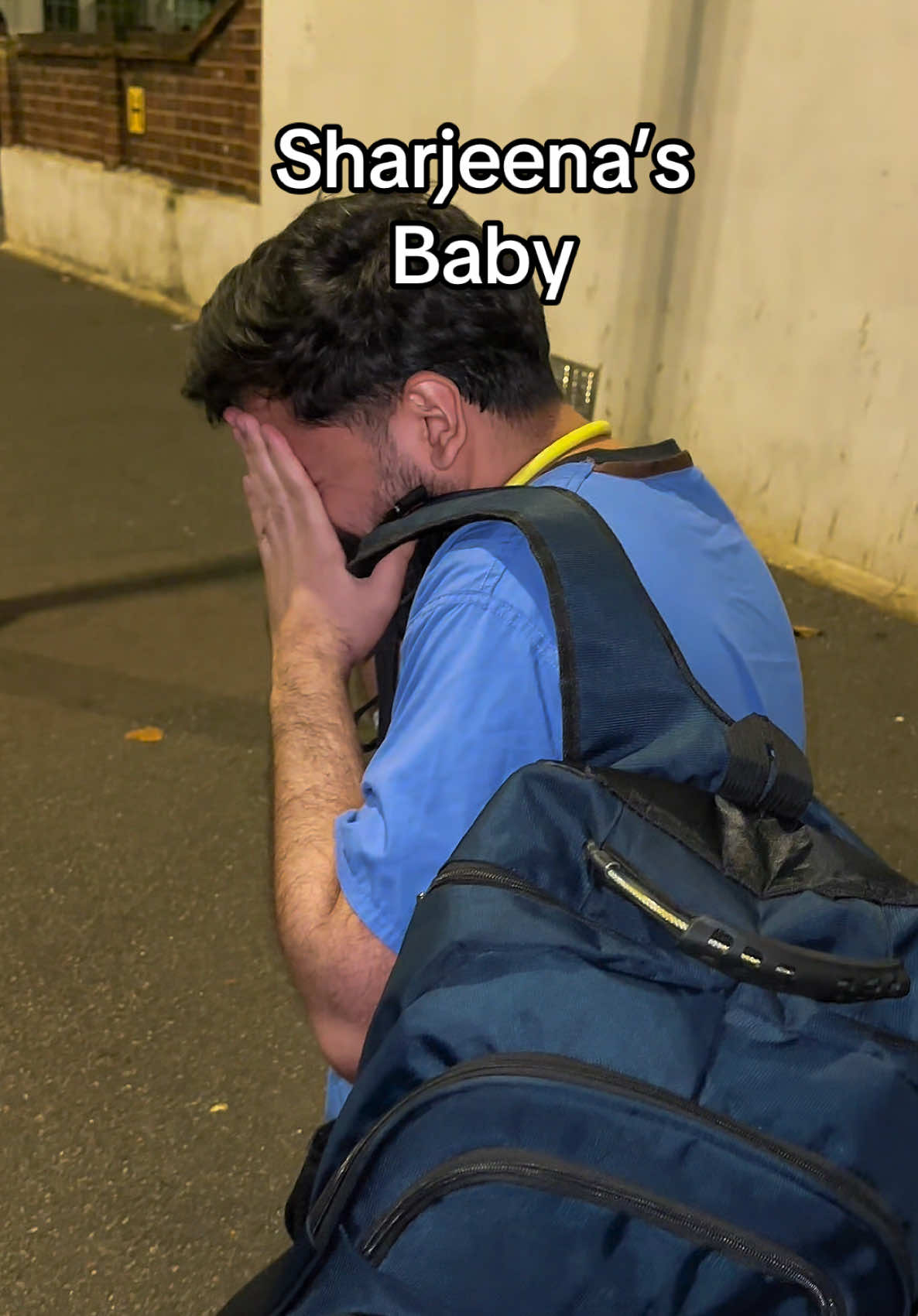 Please respect Sharjeena and her doctor’s confidentiality in this difficult time. #docali @haniaheheofficial #haniaamir #kabhimainkabhitum #medicine #doctor @mustafafahad26 