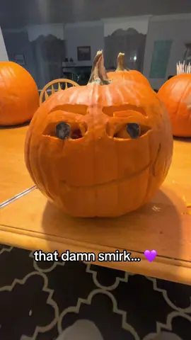 w pumpkin carving ngl @brady soltes @kk @joysoltes4 #fyp #4u #foryou #foryoupage #forupage #xyzbca #✌️ #ayy #foru #thatdamnsmirk #💜