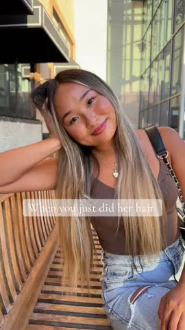 Lol just admiring the view i created… #hairstylist #livedincolor #blondespecialist #hairtok #funny #fyp #floridablondespecialist #sarasotablondespecialist #livedinblonde 