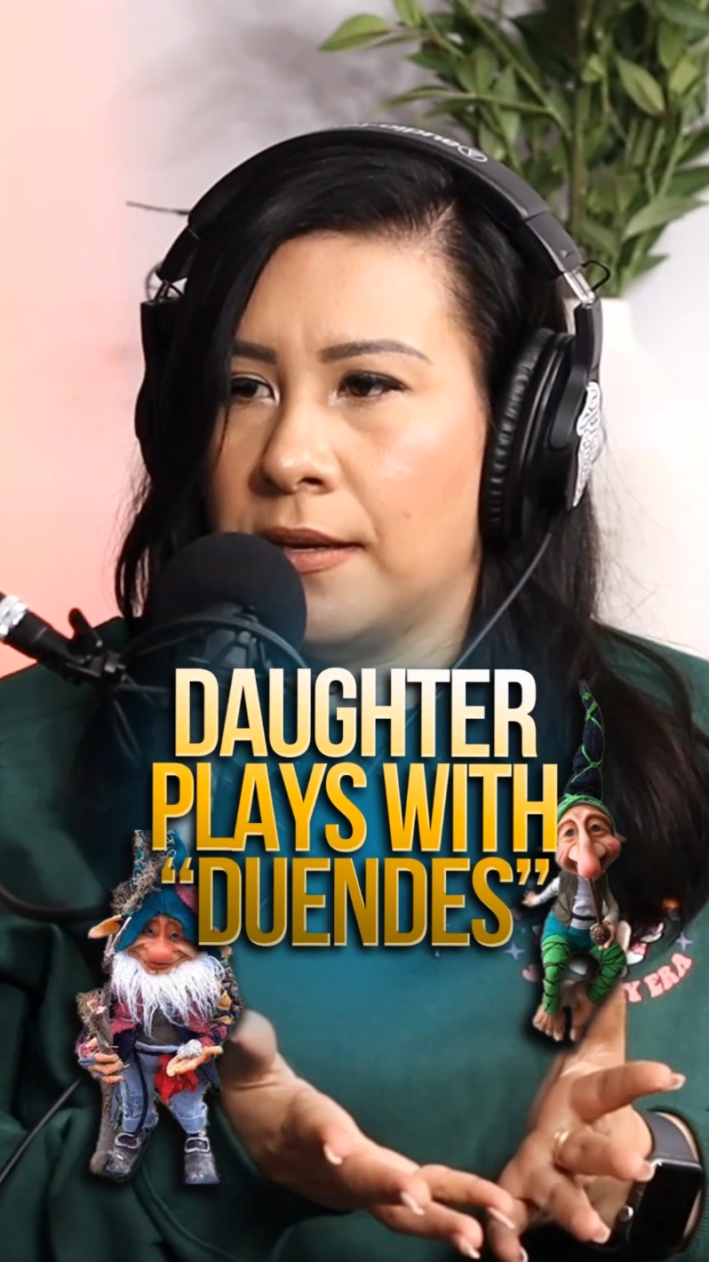 Daughter was playing with Duendes Full Podcast tomorrow 6pm @SD INK STUDIO @angelhouseman  #oinomaspodcast #duendes #elf #paranormal #horror #ghost #duende 