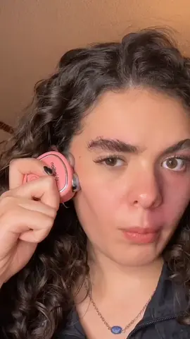 💓MASAJEADOR FACIAL💓 Este masajeador facial de microcorriente es tu aliado para un rostro definido y rejuvenecido. Con 3 niveles ajustables, ayuda a reducir líquidos, esculpe los pómulos, afina la nariz y suaviza líneas de expresión, brindando resultados visibles desde las primeras aplicaciones. Consigue una piel más firme y radiante mientras previenes la aparición de arrugas. ¡Tenés que probarlo y verás los resultados por ti misma! #argentina #skincare #drenajefacial #drenajelinfáticofacial #rutinaskincare #CapCut 