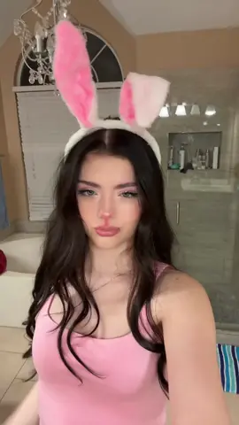 White rabit 🐇 #fyp #halloweencostume #whiterabit #fraanticc 