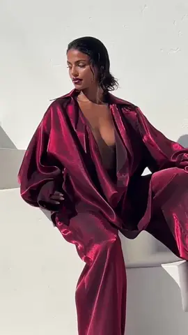 nothing makes me feel badder than a @lainarauma fit 😍 #modeltiktok #fashiontiktok #vibes 