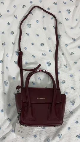 Lucu bgt tas nya🥹💓#tasselempang #taswanita #hathinmuii 