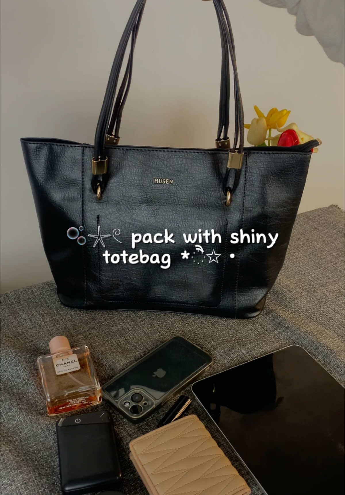 Pack with shiny totebag👜 No need to be afraid if you have a lot of stuff✨ #husen #taskantor #tasmurah #sligbag #slingbaglucu #taswanita #slingbagmurah #taskuliah #fyp #fypシ゚ #fypシ゚viral #foryou #fypage #foryoupage #localbrand #totebagwanita #totebag 