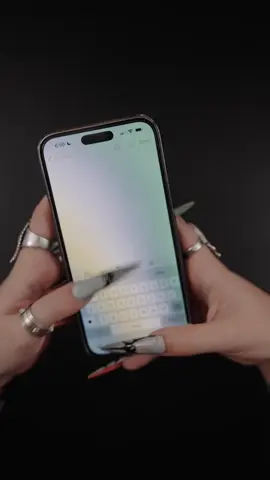 New typing video with longer nails! 💅🏼🖤 . . #nails #asmr #gelnails #nightmarebeforechristmas #explore #jewellery #longnails #nailcharms #gelxnails #nailart #halloweennails #iphone #typing #typingasmr #texting @Madi_cured 