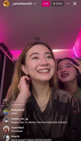 Fyang: Hi sa aking best man! Jiem, bal! May natawag na ekalal habang live si Fyangi! Fyang defending jm sa kanyang live!!  Fyang reading the com: 
