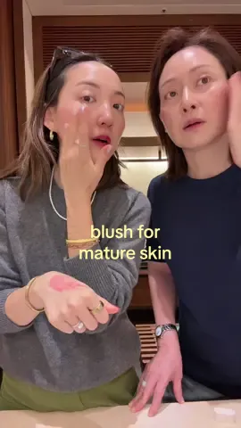 using skincare shes already using for flawless blush application 妈妈好漂亮✨ #matureskinmakeup #esteelauder #jellomom #flawlessskin #blushhack #matureskin #naturalmakeuptutorial 