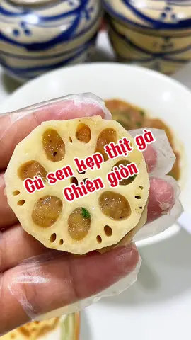 Củ sen kẹp thịt gà chiên giòn #LearnOnTikTok #fyp #tiktokfood #nauan #thinhhanh #cusenkepthitgachiengion #cusenkepthitga #duyencaocooking