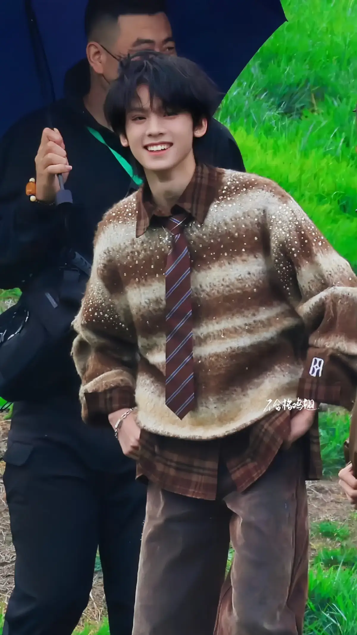 bé cười rất rất xinhhhh lun ><#tahang #zuohang #hanaleft 