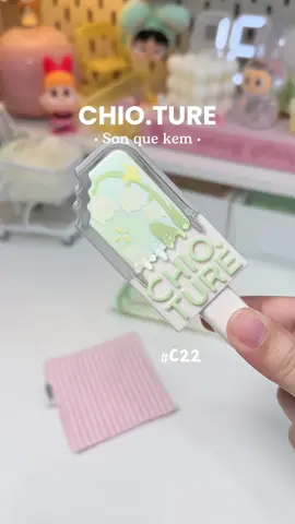 Son que kem Chio Ture màu C22, son gì mà xinh quá vại 💋🍦 #sonquekem #chioture #sonquekemchioture #sonmoi #swatchson #reviewson #lipstick #sonchioture #mypham #goclamdep #biunie206 #xuhuong #hottrend #viral_video #chioture_official #muataitiktok 