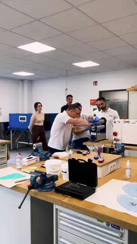 Einblicke in unseren praxisnahen HTV-Silikonschaft-Workshop! #handwerk #orthopädietechnik #weiterbildung #medizintechnik