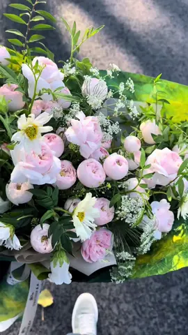 Ước gì có người yêu để được nhận hoa #thinhhanh #xuhuong #xuhuongtiktok 