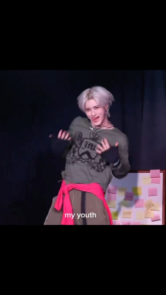 Udah gk di ragukan lagi klo dia dance sih 🥵🥵 pesona maknae 🦁 #leo #리오 #xodiac #dance #maknae #kpop #karinaaespa 