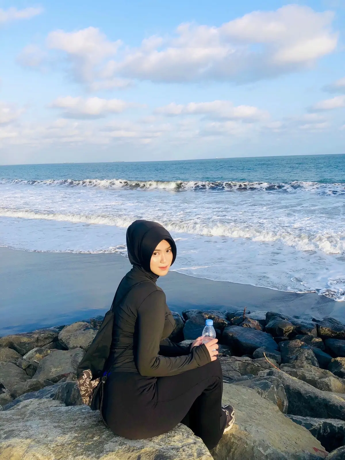 apalagi kamu🫵🏻🫵🏻  *btw yang post fotoku tnpa ijin , emng gapunya muka apa gmna?