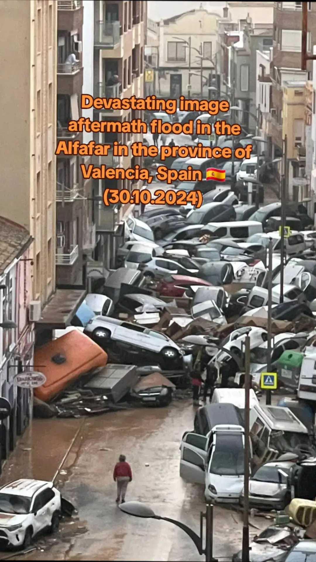 Devastating image aftermath flood in the Alfafar in the province of Valencia, Spain 🇪🇸 (30.10.2024) #flood #flooding #SpainFloods #heavyrain #weather 
