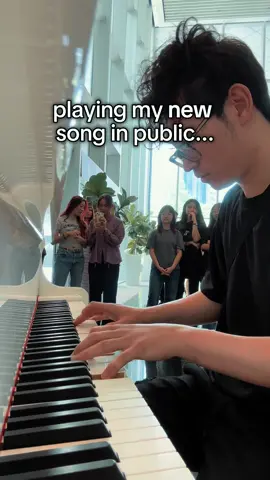 ONE WORD TO DESCRIBE THIS PIECE?? 👀💭💭 #piano #song #wonder #reaction #new #music #cover #travel #inspiration #emotional #live #tour #asia #singapore #audience #release #spotify #apple #youtube #concert 