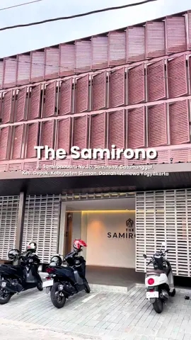 Penginapan cantik dan estetik di Jogja nih, lokasi strategis, ada balkonnya, dan bisa banget loh ngekost disini. Dekat kampus UNY dan UGM🥰🤩 📌 @The Samirono  📍 The Samirono (GMaps)  #JelajahLiburan #fyp #jogja #hoteljogja #penginapanjogja #kostjogja 