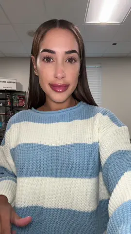 🤍🩵 the quality is so good #sweater #outfitinspo #fall 