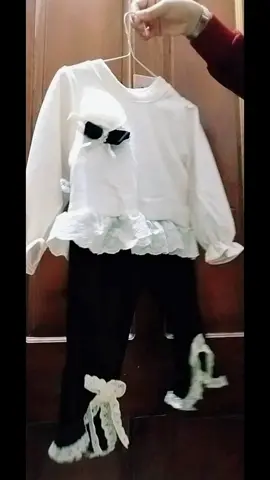 Bộ quần áo dài tay thu đông cho bé, chất liệu len thỏ nơ hoa tai bèo cho bé từ 6 -16kg