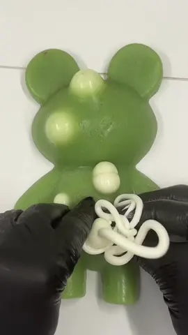 One of my favorite bears  🐻 Relaxing  #asmrsounds #asmr #viral #fypシ #relax #skincare #mouthsounds #satisfying #tingles #asmrtriggers #mochipimplepopping #pimplepoppin #acnetreatment #asmrtiktoks  #bear #faceless #gummybear #CapCut 