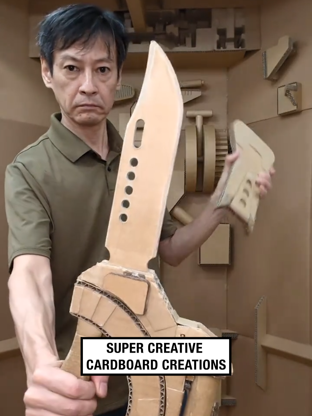 That is talent! 😳👏⁠ 🎥 @nami_aidakko  #UNILAD #cardboard #crafts #craft #crafting #DIY #talent #skill #process #coolstuff