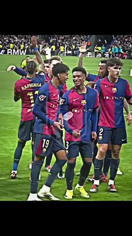 رقص لامين يامال داخل البرنابيو🔥❤️❤💙#برشلونه #برشلوني_للأبد❤️💙 #الشعب_الصيني_ماله_حل😂😂 #شعب_الصيني_ماله_حل😂😂 #العراقي 