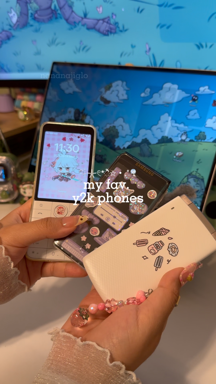 𓆩♡𓆪 Haven't used these in such a long time. My top pick is still the qin f22 pro < review on each device can be found on youtube > ♡ ♡ ♡ _______________ #y2ktech #y2kphone #fypシ #aesthetic #deskinspo #lgfolder #ａｅｓｔｈｅｔｉｃ #phonemakeover #flipphone #kawaii ##qinf22pro #Samsung #samsungfolder2 