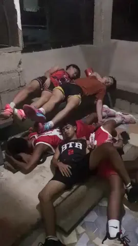 tulog sila e #viral #fypシ゚