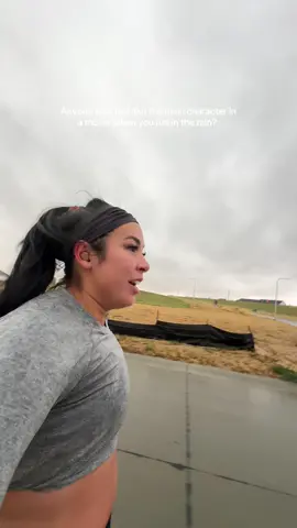 Trying to remember these lyrics while running was harder than i thought 😂 #midsize #midsizeworkout #momfitnessjourney #marathontraining #slowrunner 