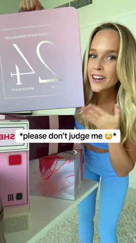 Is the Revolve Beauty 2024 Advent Calendar actually good? 🤔 Let’s find out in this unboxing! (Week 1) 🎁  #makeupunboxing #BeautyReview #adventcalendar #revolveadventcalendar #beautyadventcalendar #revolve 