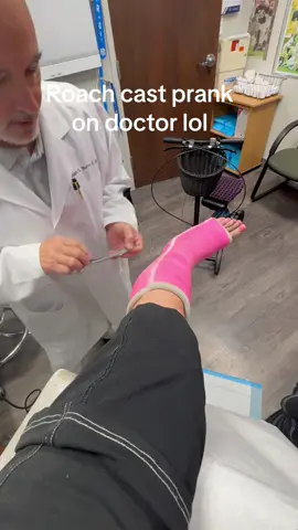 Doctor removing cast and finds a fake roach. #prank #roaches #doctor #doctorprank #brokenfoot 
