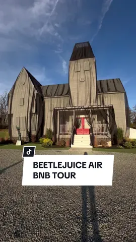 Thank you @airbnb and @Beetlejuice for hosting us at Beetlejuice Icon — one to remember. 