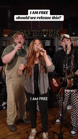 Talk about POWERHOUSES💥🔥 #singersongwriter #vocals #harmonies #trio #originalmusic @Kayley Bishop Laurel Taylor and Luke Michael