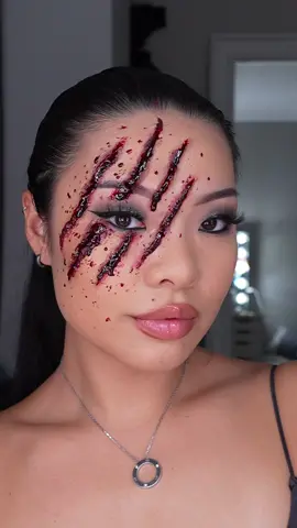 Thank you all for your support 🥰 . . #sephora #ulta #trending #makeuptutorial #halloween #halloweenmakeup #mehron  #spooky #creative #viral #stitches  #sfxmakeup #scratches #wolverine 